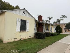 MLS #OC25278399 image #0