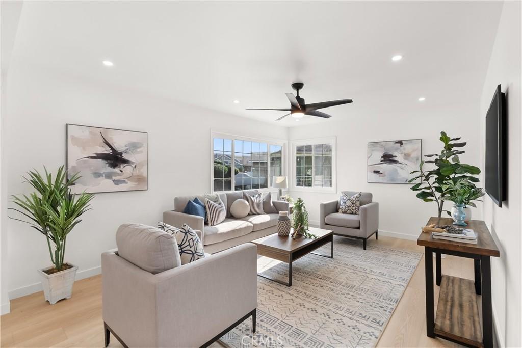 MLS #OC25278617 image #0