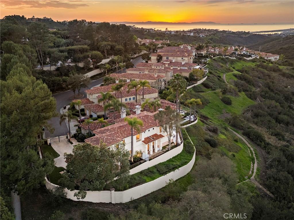 MLS #OC25278729 image #0