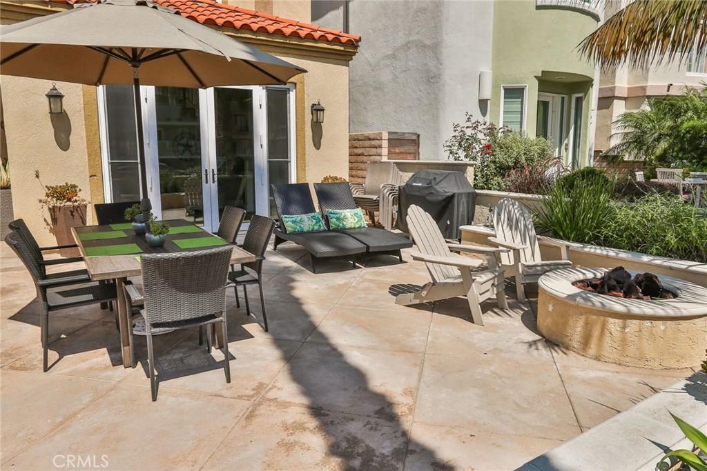 MLS #OC25278953 image #0