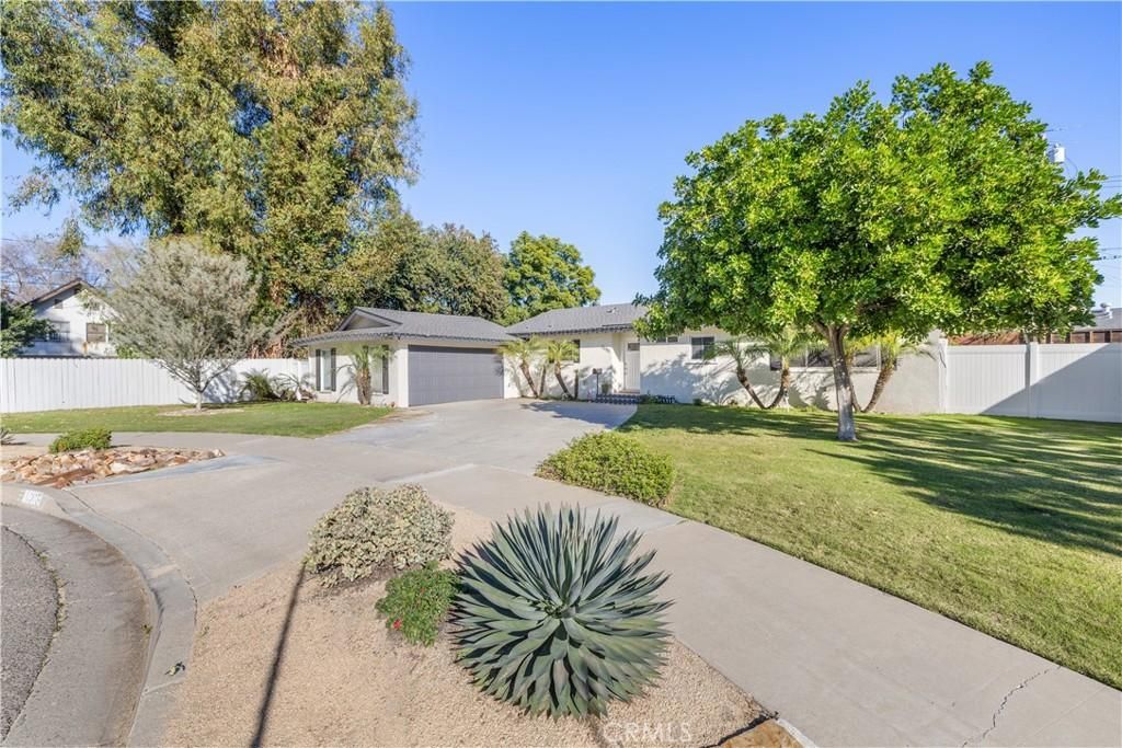 MLS #OC25279157 image #0