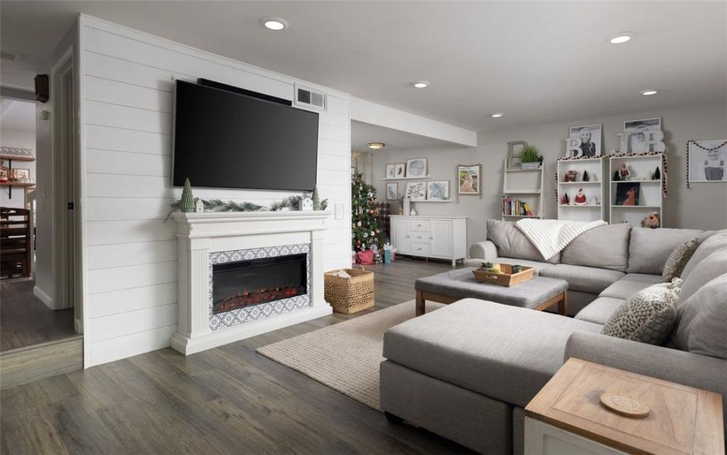 MLS #OC25279177 image #0