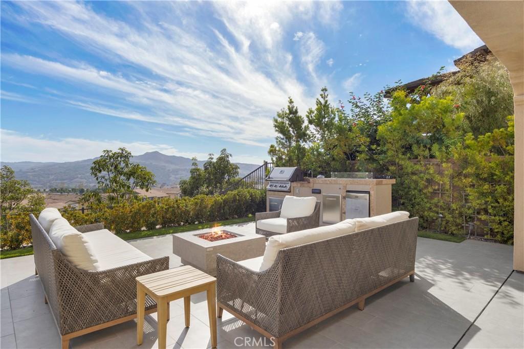 MLS #OC25279379 image #0