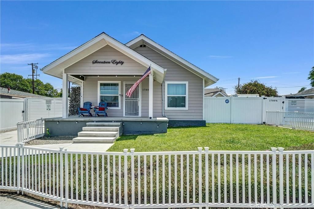 MLS #OC25279423 image #0