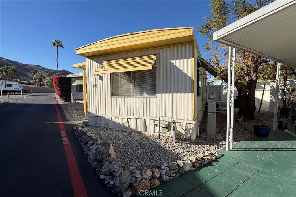 MLS #OC25279433 image #0