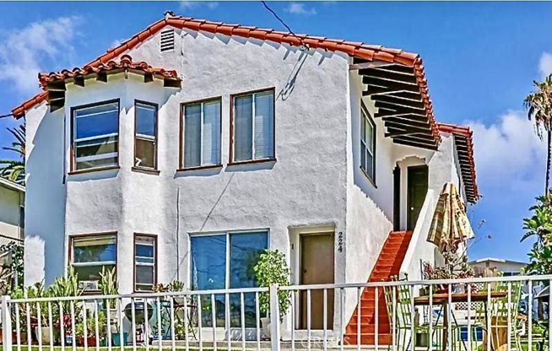 MLS #OC25279564 image #0