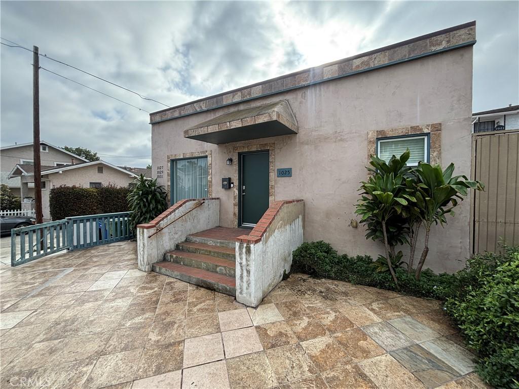 MLS #OC25279652 image #0