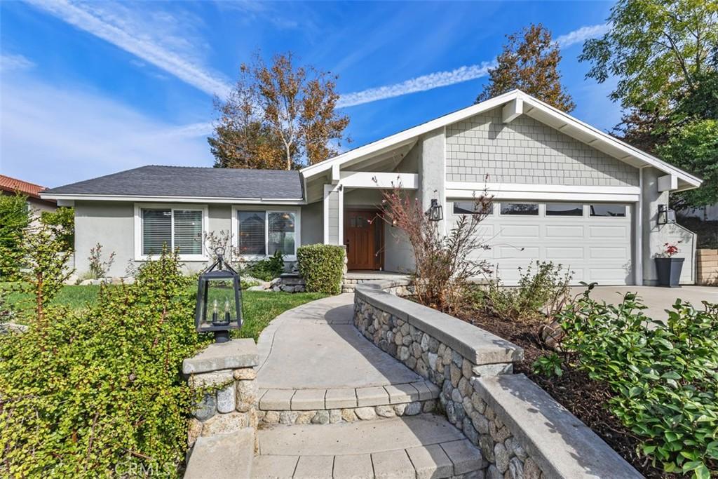 MLS #OC25279882 image #0