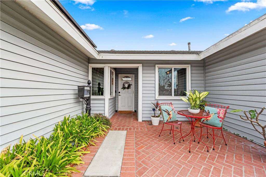 MLS #OC25279920 image #0