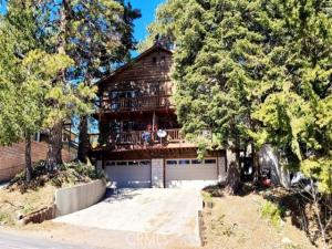 MLS #OC25280016 image #0