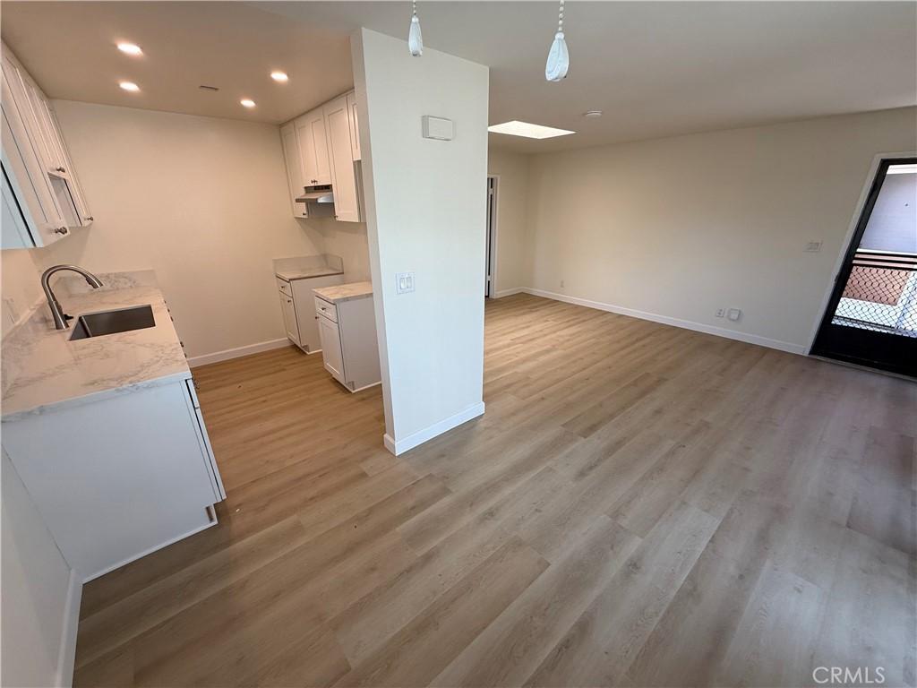 MLS #OC25280544 image #0