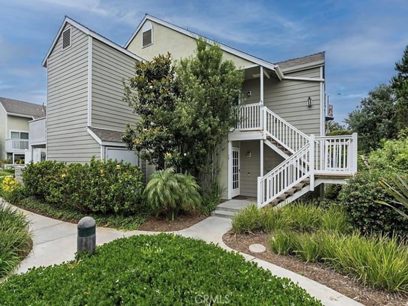 MLS #OC25280669 image #0