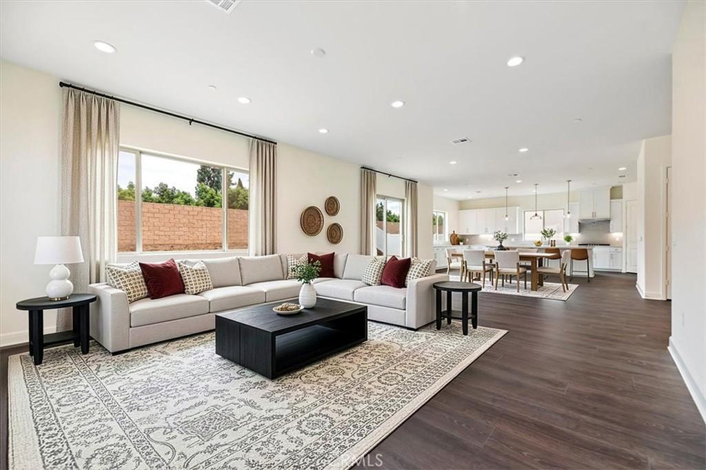 MLS #OC25280840 image #0