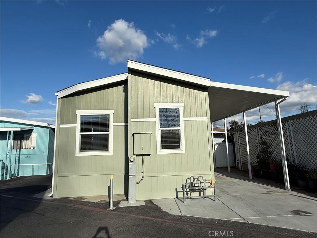 MLS #OC25281950 image #0