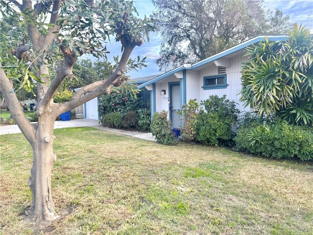 MLS #OC25282459 image #0