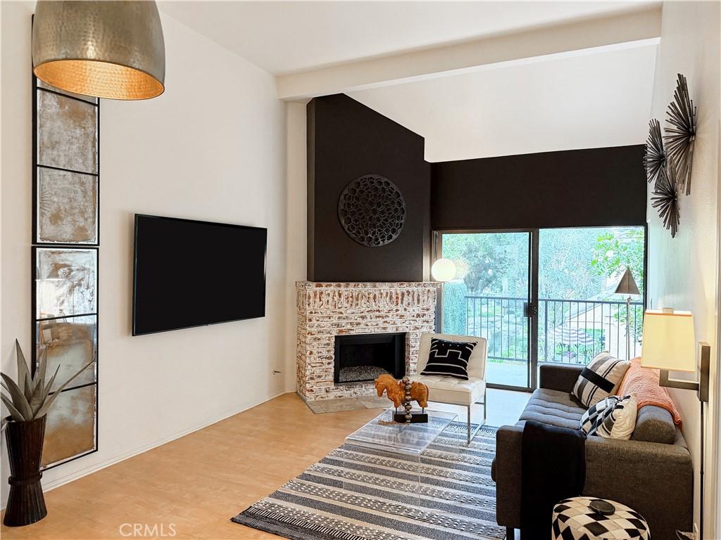 MLS #OC25282465 image #0