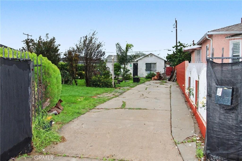 MLS #OC26001024 image #0