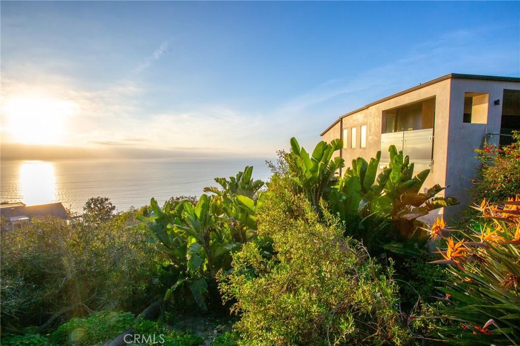 MLS #OC26001084 image #0