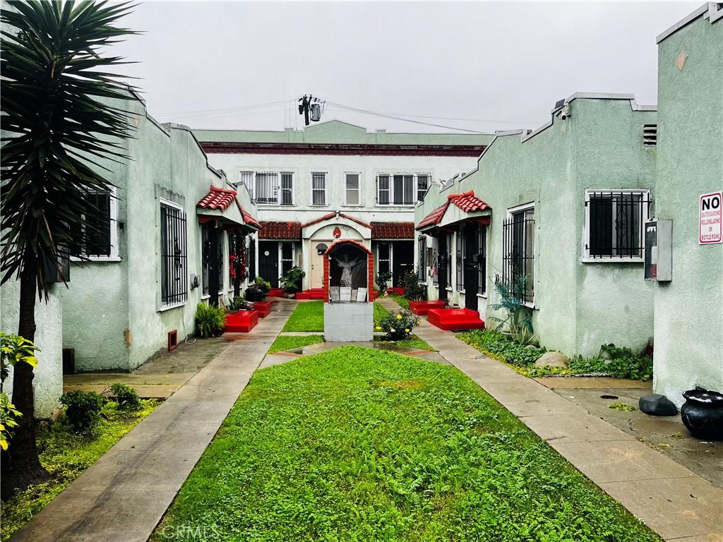 MLS #OC26001102 image #0