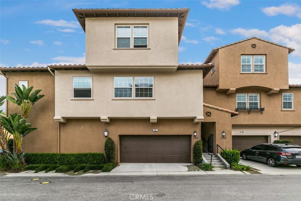 MLS #OC26001310 image #0