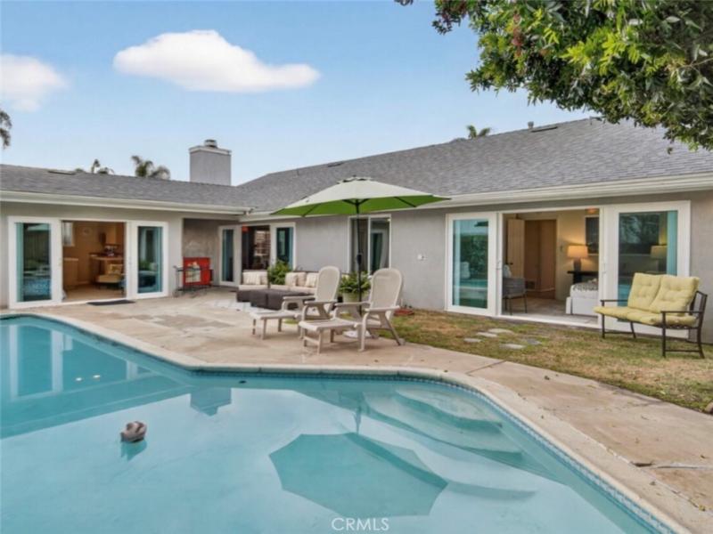 MLS #OC26001386 image #0