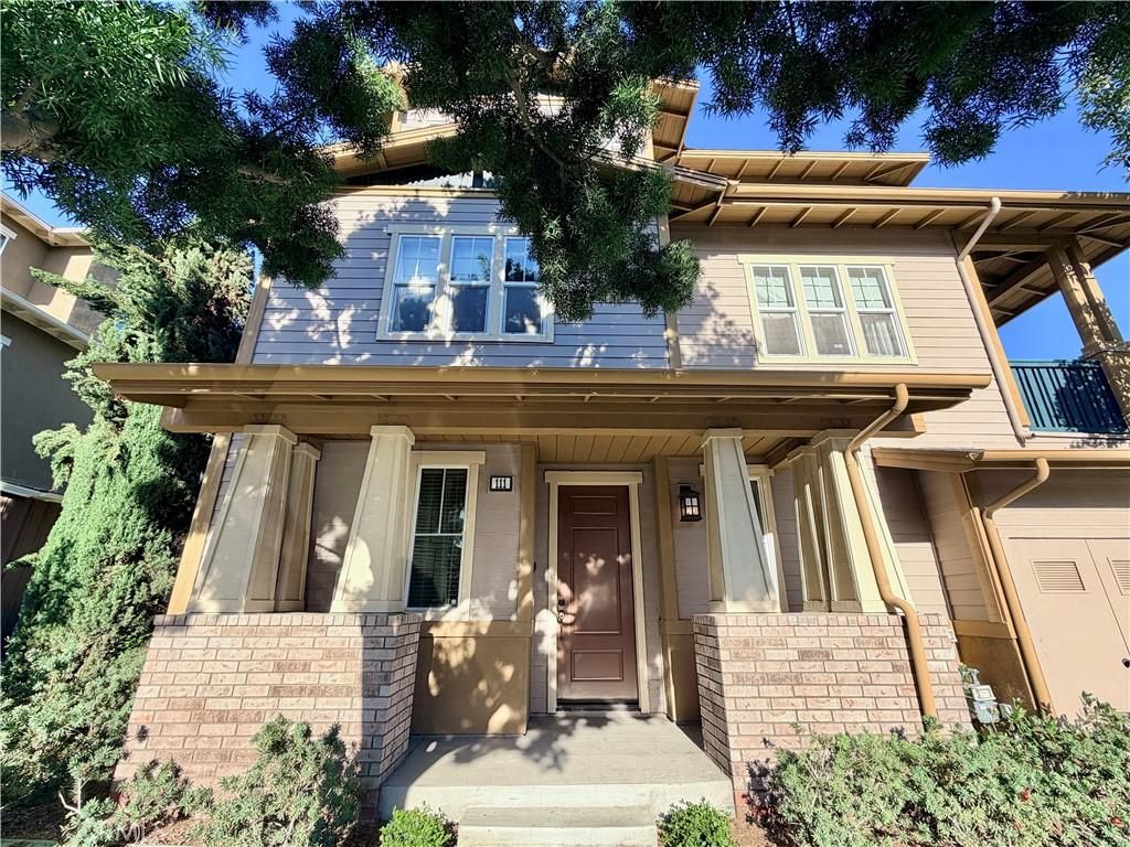 MLS #OC26001706 image #0