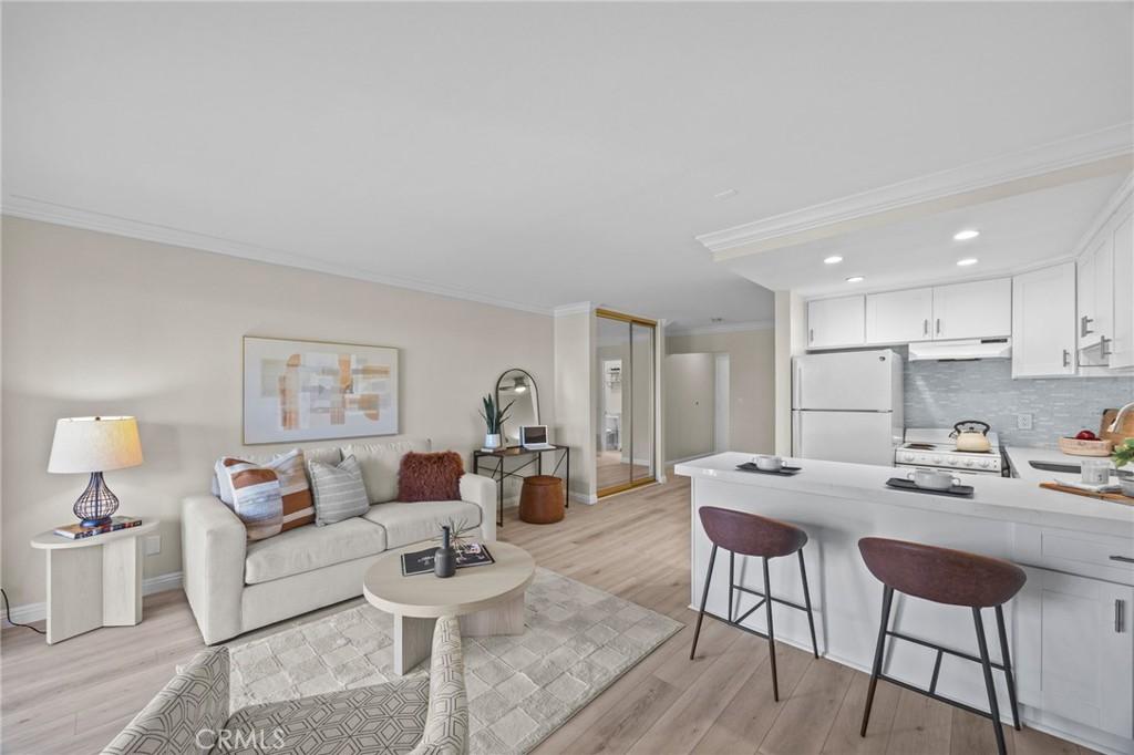 MLS #OC26002286 image #0