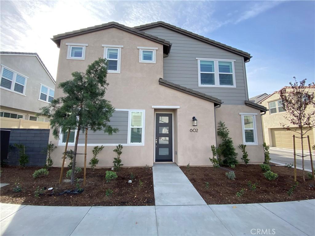 MLS #OC26002311 image #0