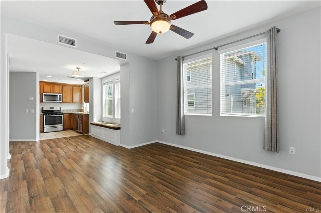 MLS #OC26002379 image #0