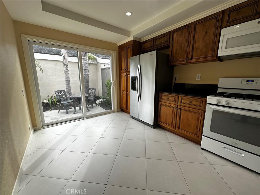 MLS #OC26002676 image #0