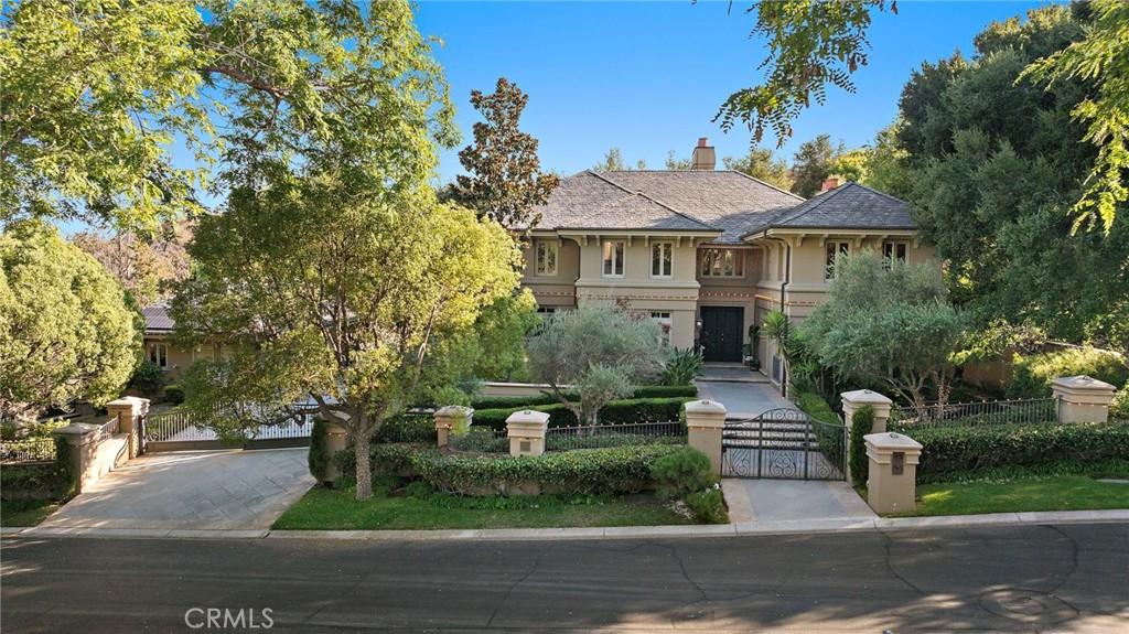 MLS #OC26002781 image #0