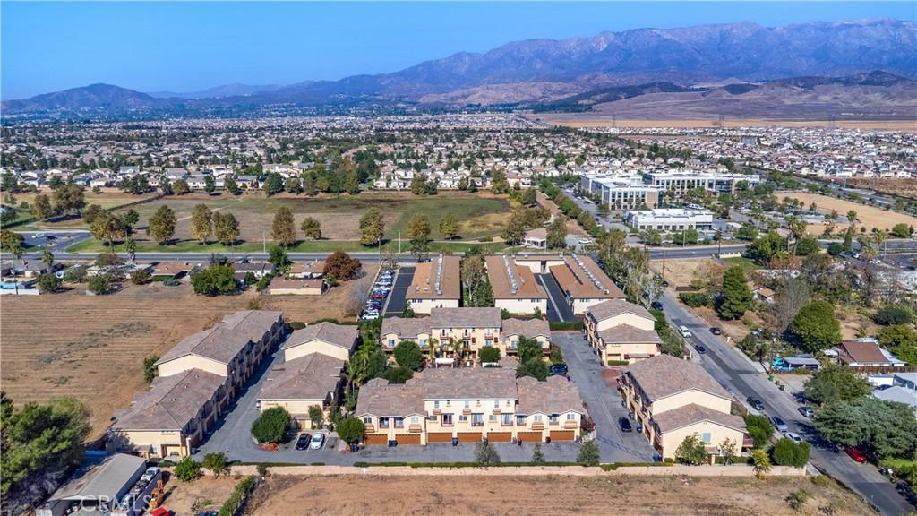 MLS #OC26002910 image #0