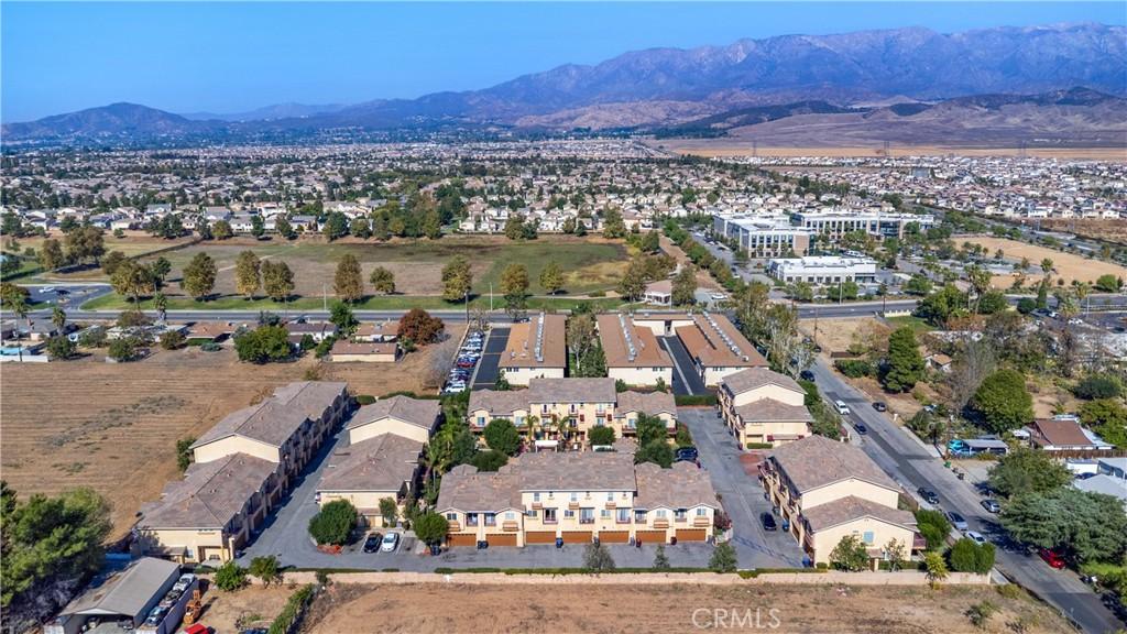 MLS #OC26002910 image #0