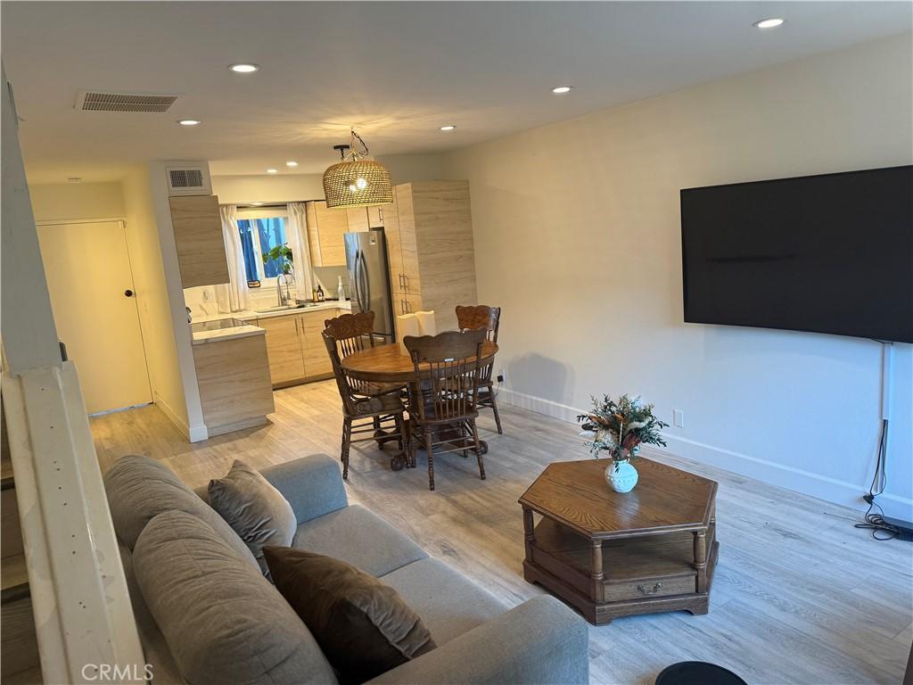 MLS #OC26004413 image #0