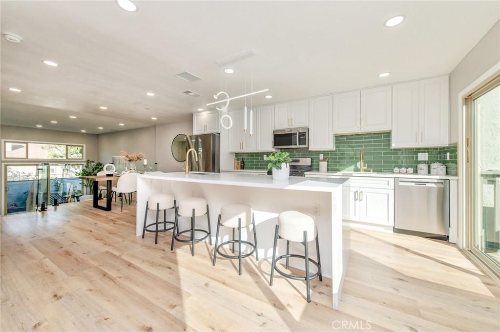 MLS #OC26004484 image #0