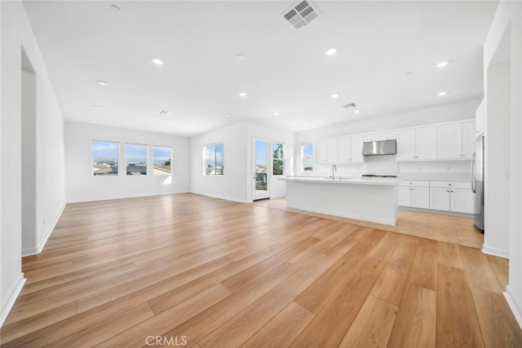 MLS #OC26004563 image #0