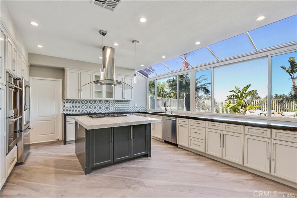 MLS #OC26004644 image #0