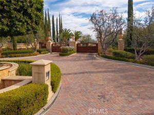 MLS #OC26004646 image #0