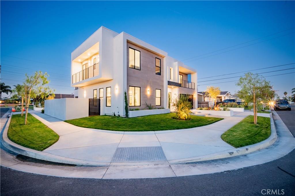 MLS #OC26004817 image #0