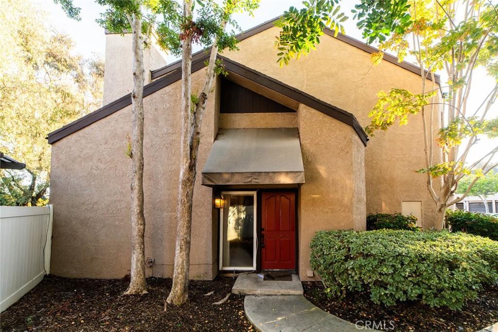 MLS #OC26004925 image #0