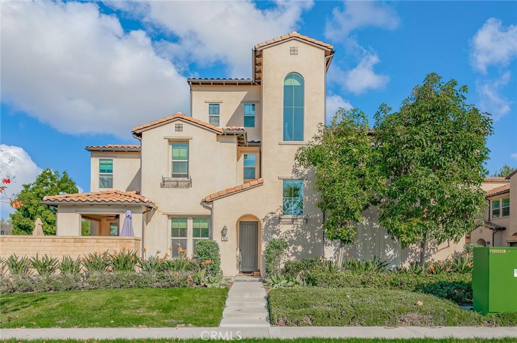 MLS #OC26005538 image #0