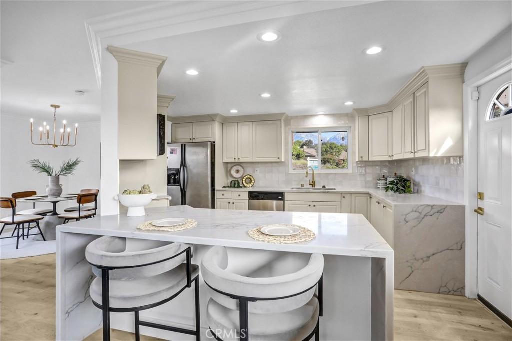 MLS #OC26005706 image #0