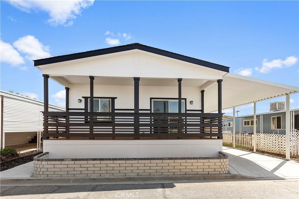 MLS #OC26005824 image #0