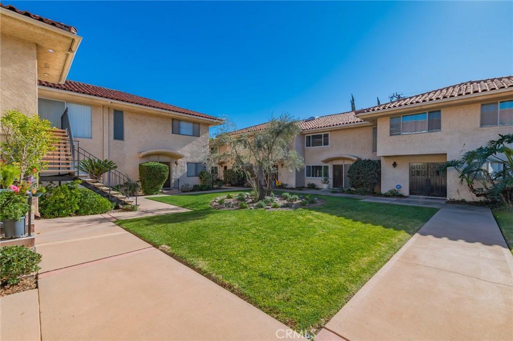 MLS #OC26006289 image #0