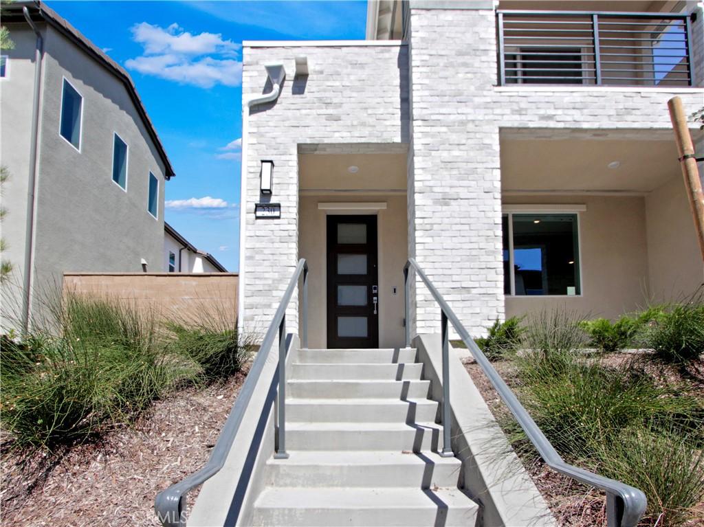 MLS #OC26006633 image #0