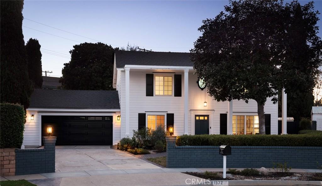 MLS #OC26007208 image #0