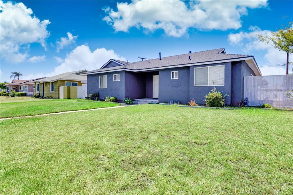 MLS #OC26007597 image #0