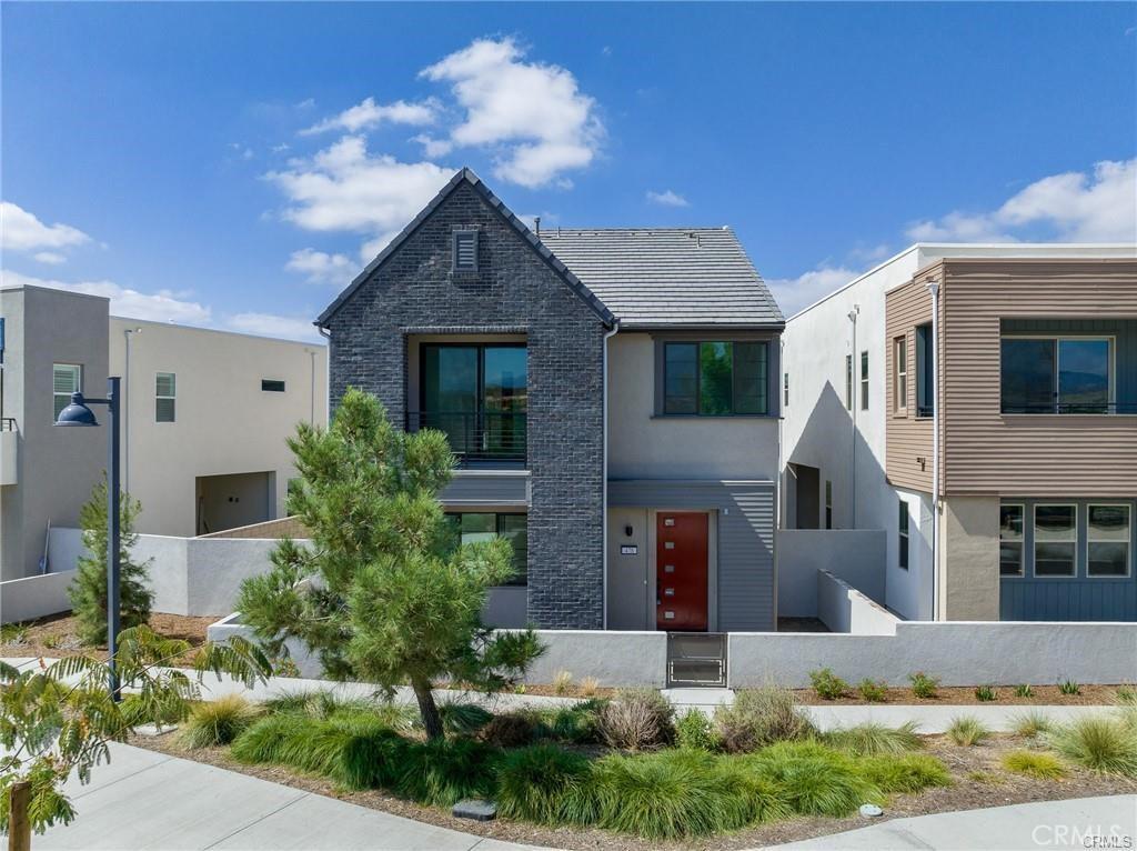 MLS #OC26007849 image #0