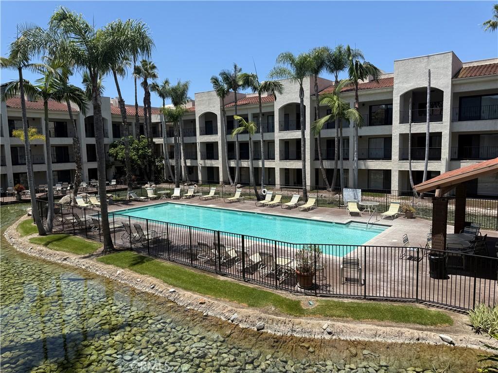 MLS #OC26008211 image #0