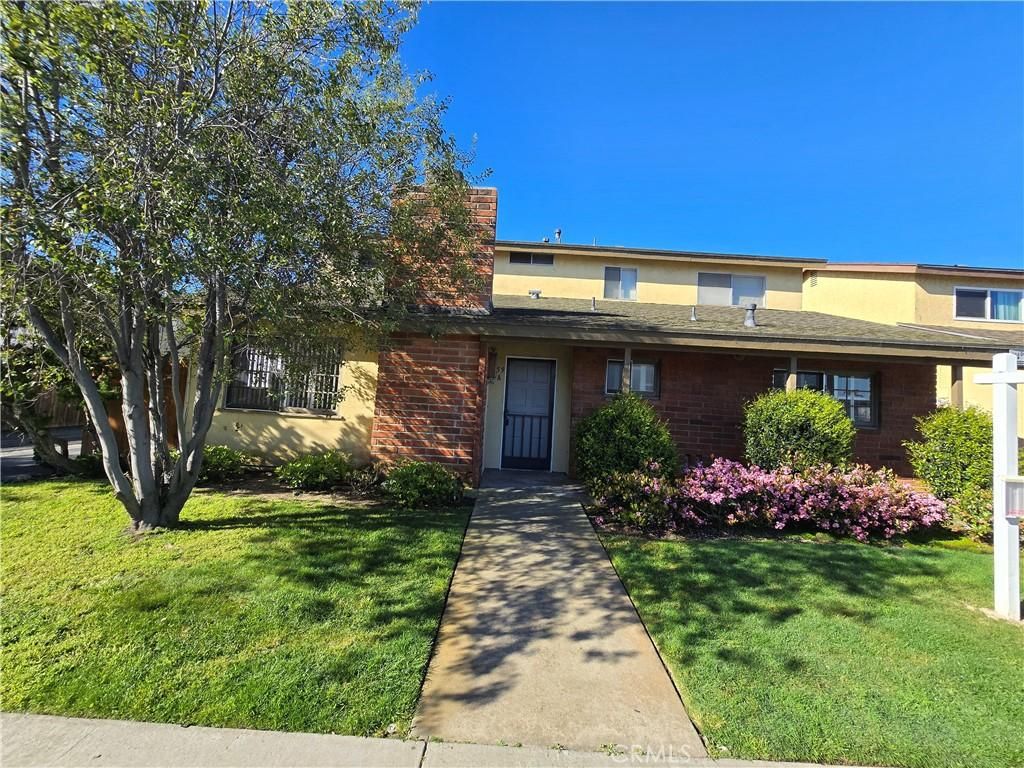 MLS #OC26008588 image #0